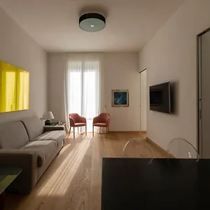 https://ca-brera.italymilanhotels.net